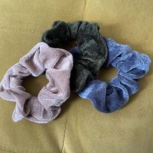 Neutral Plush Scrunchie Set🤎